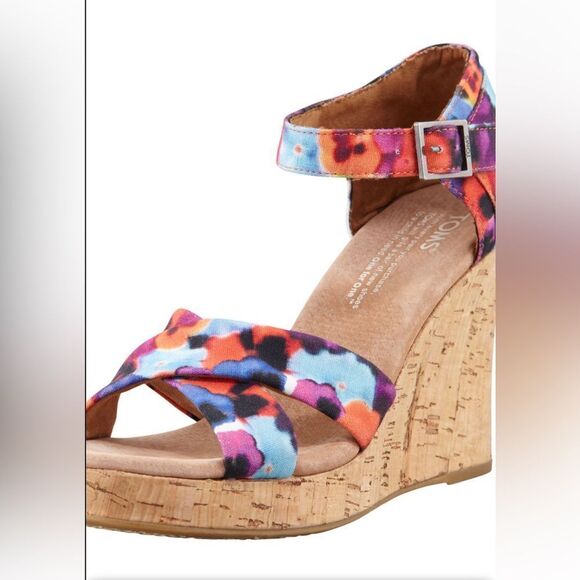 TOMS Floral Printed Hemp Wedge Sandals - Picture 1 of 9